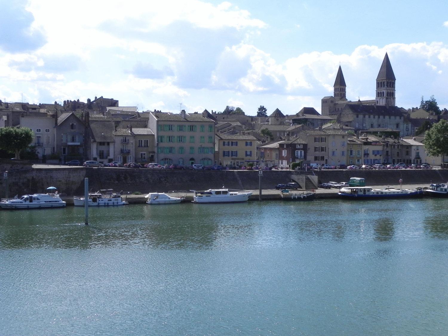 Hotel Saint Philibert Tournus Exterior photo